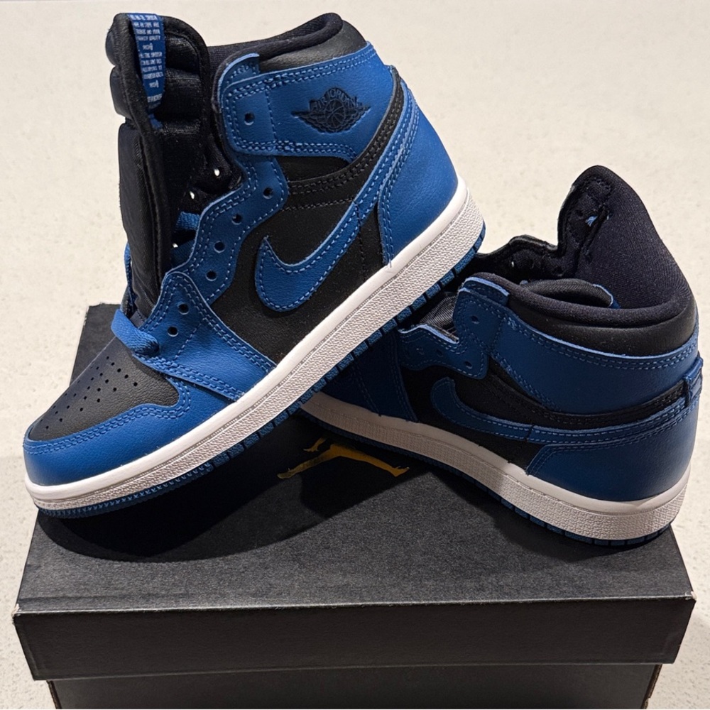 Jordan 1 Retro High OG Marina Blue